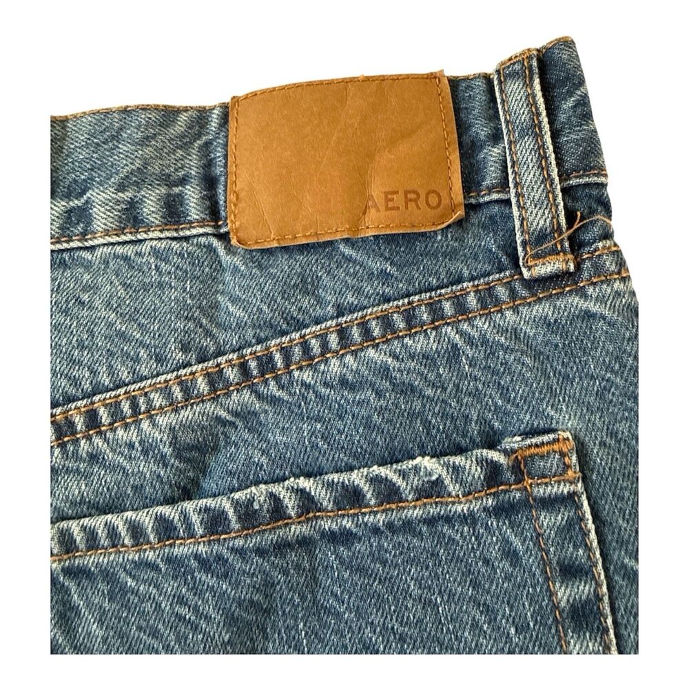 Aeropostale Aero Boyfriend Denim Short 2.5" Inseam NWT SZ 8 Button Fly Raw Hem - Picture 5 of 11